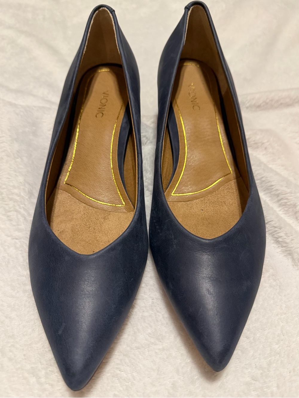 Vionic Josie Navy Leather Kitten Heel Pumps Women’s 10 Wide Orthotic Comfort